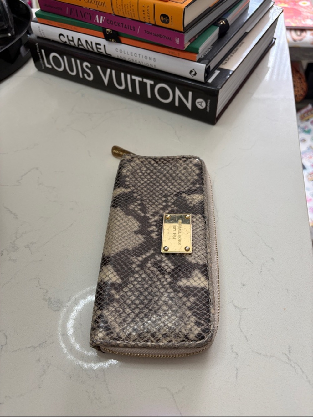 Rare Michael Kors Snake-Print Shoulder Bag/Crossbody with with Matching wallet - Picture 8 of 10